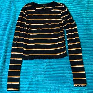 Medium long sleeve high rise tee